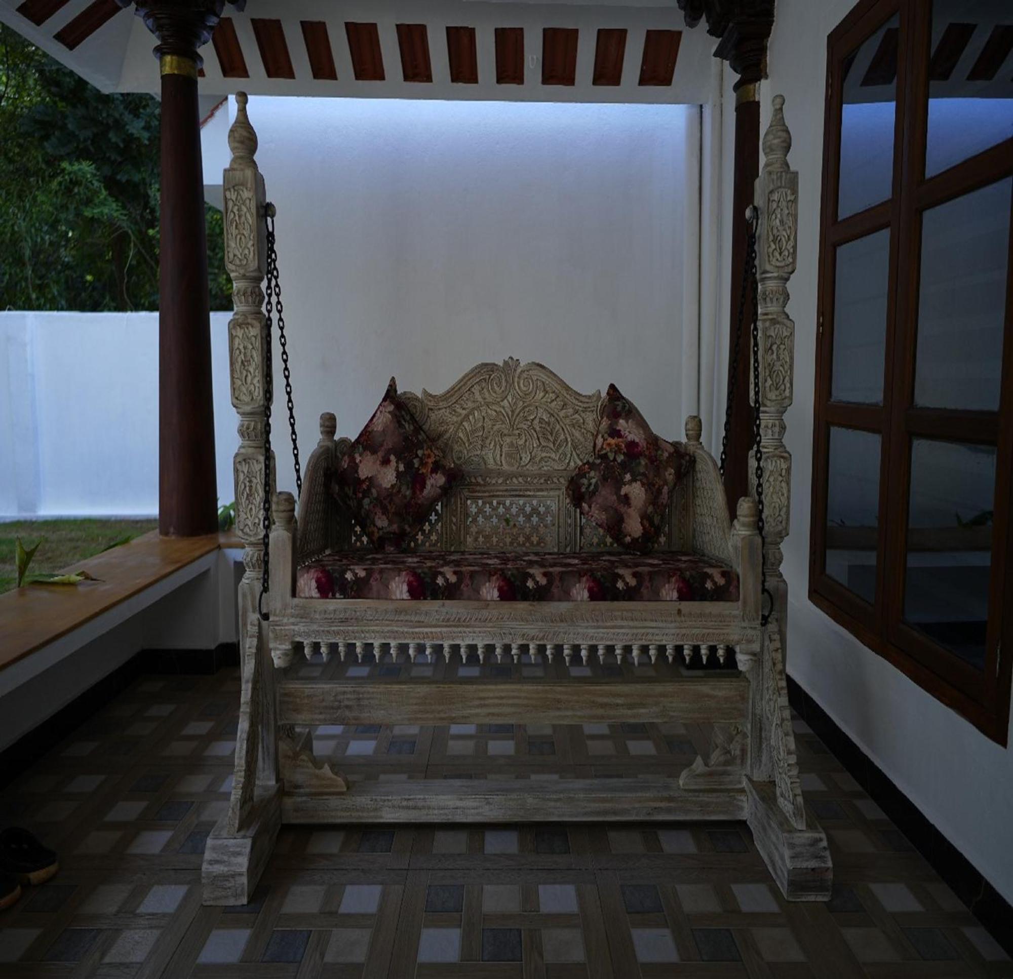 Courtyard Castle Heritage Resort Puducherry Buitenkant foto