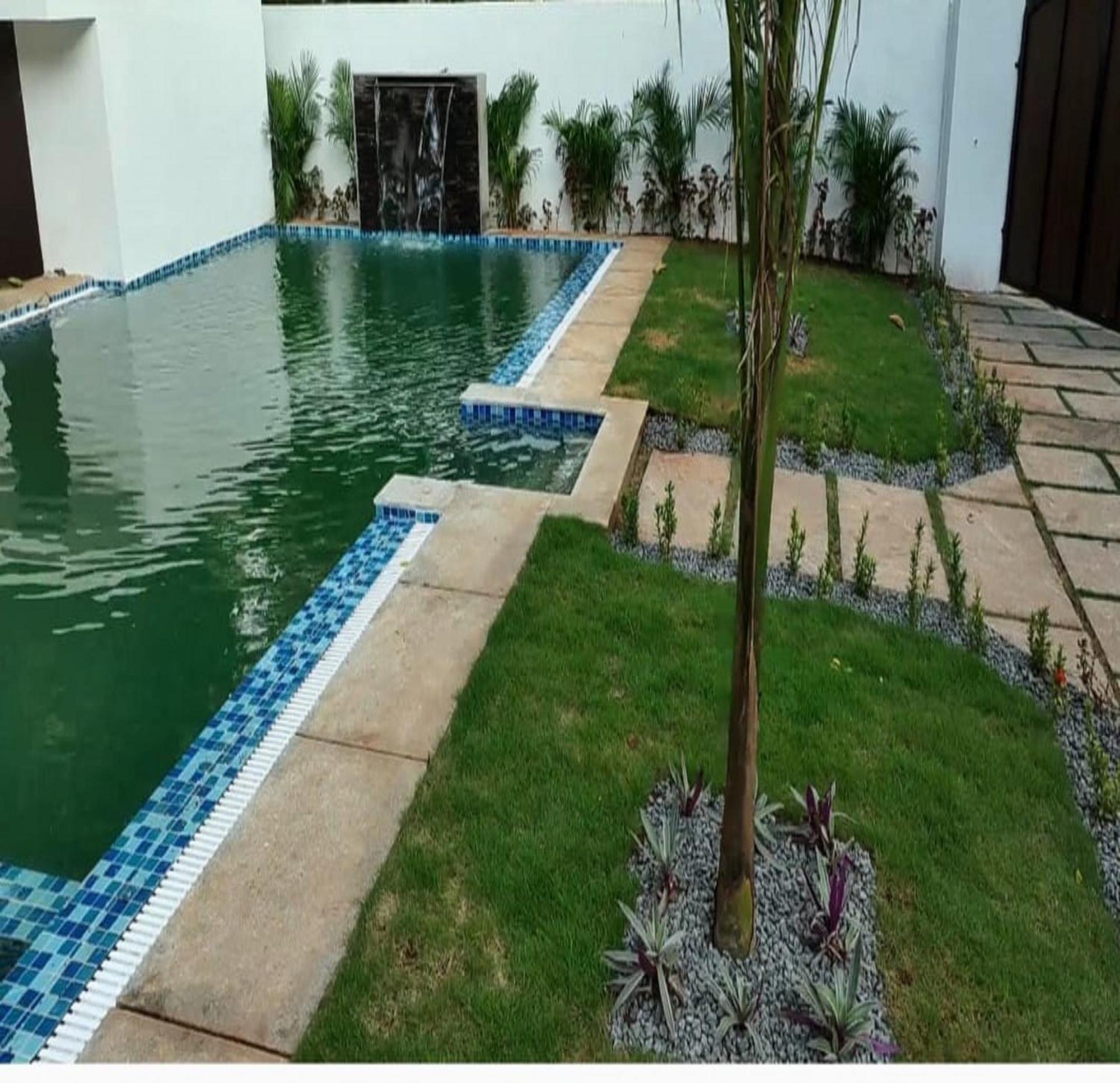Courtyard Castle Heritage Resort Puducherry Buitenkant foto