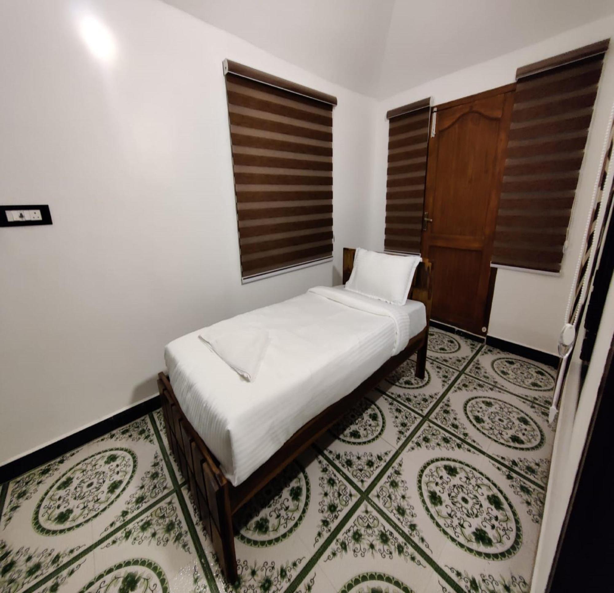 Courtyard Castle Heritage Resort Puducherry Buitenkant foto
